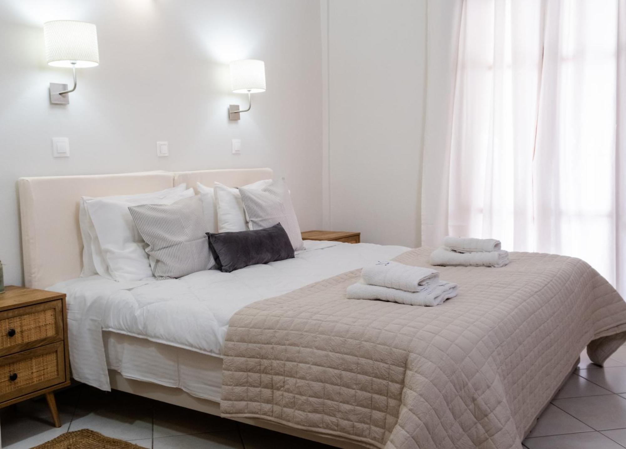 Blue House Apartments Vasilikí Стая снимка